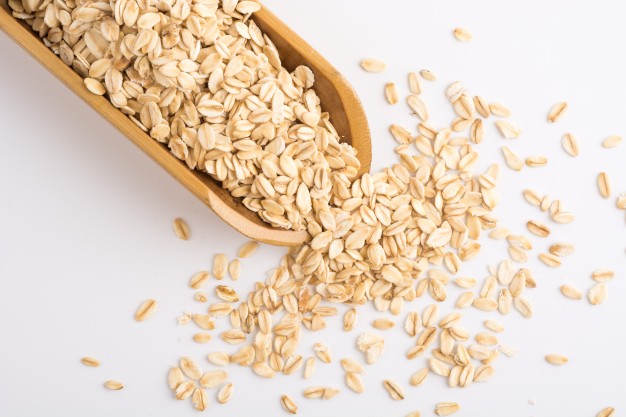 close-up-oat-flakes_1127-224